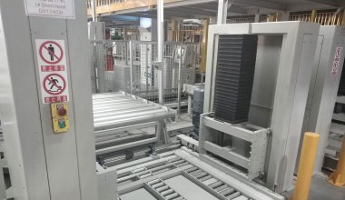 牙叉提升机：现代物流高效作业的核心装备解析​